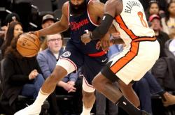 开云体育在线-包含快船队球员逐渐找回手感，连续砍下25+得分的词条