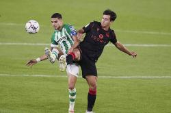 开云体育下载-佛罗伦萨客场逆转，取得重要胜利的简单介绍