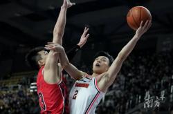 开云体育入口-步行者绝杀广州队，易建联状态火热