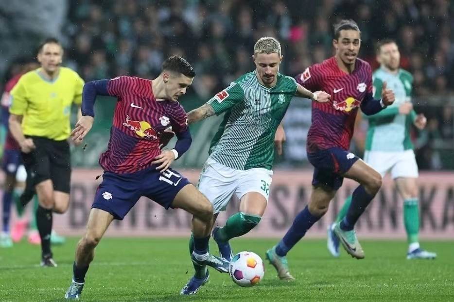 关于勒沃库森阵容大调整，球员状态逐渐回升的信息