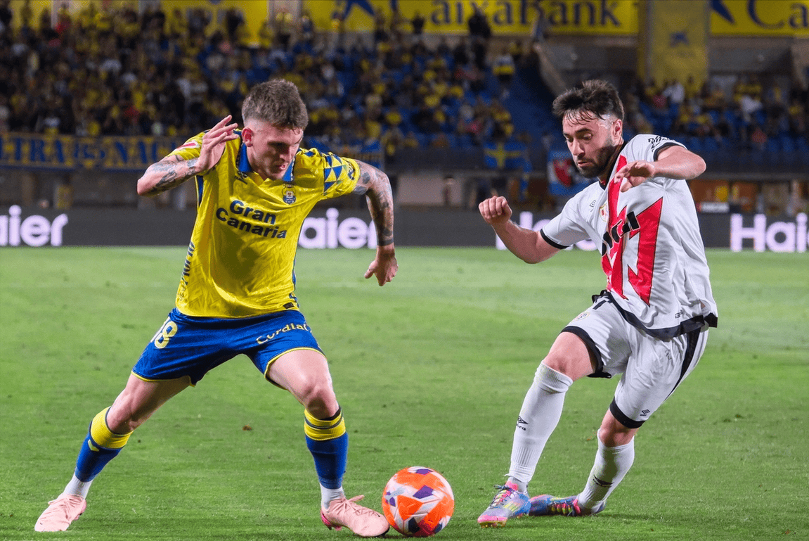 包含欧洲强队出征亚洲赛场：勇往直前争夺胜利的词条