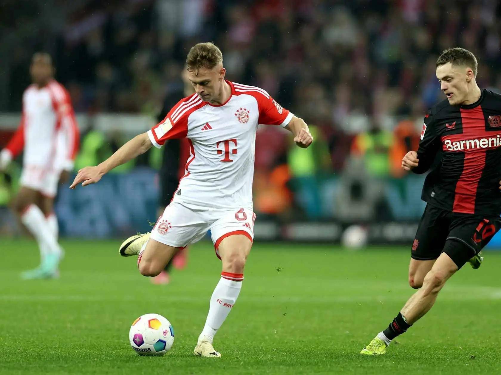 门兴格拉德巴赫展现出色状态，德甲名列季军争夺榜首的简单介绍