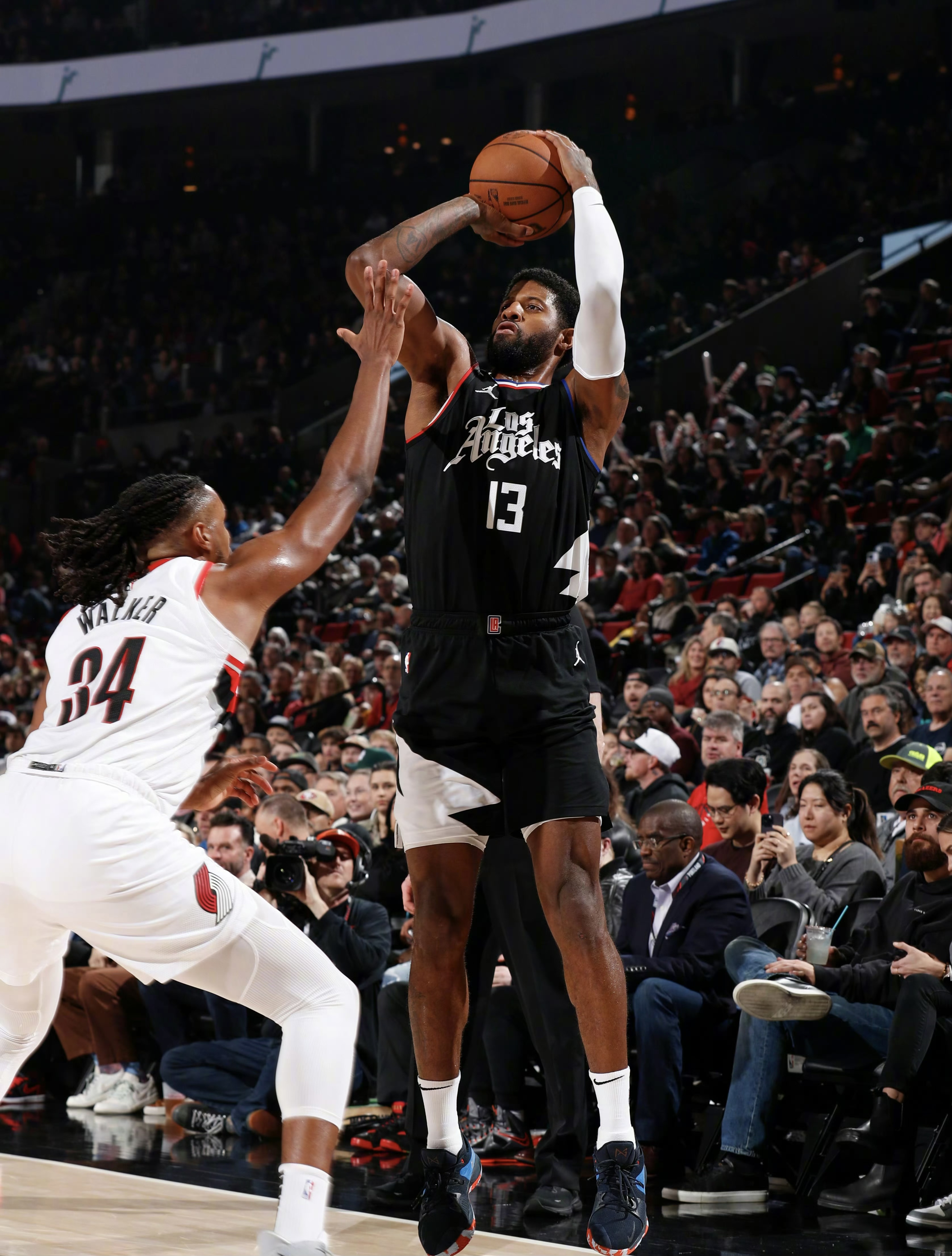 活塞战胜老鹰,维恩表现稳健获全场最高分 活塞战胜老鹰,维恩表现稳健获全场最高分