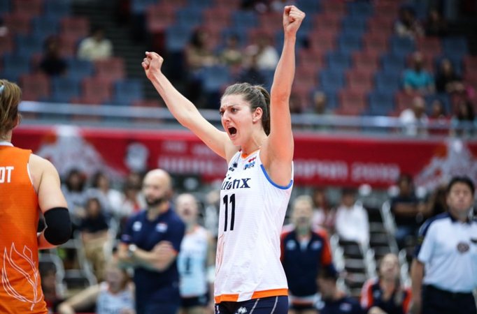 英国击败法国，夺得排球银牌