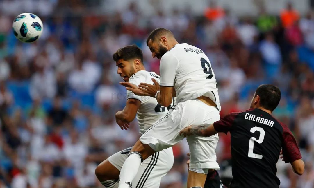 边路传中得手，圣埃蒂安击败对手的简单介绍