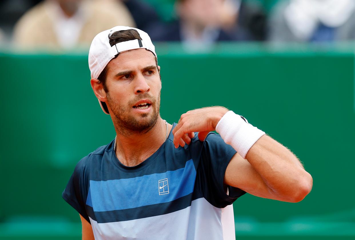 包含西班牙网球队强势德国网球队，梅德韦杰夫完成帽子戏法的词条