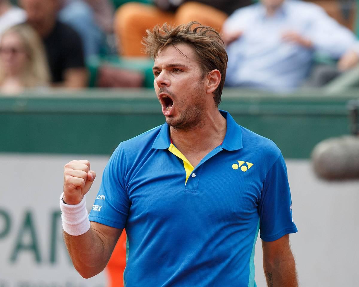 英国网球队轻取澳大利亚网球队，瓦林卡高光表现的简单介绍