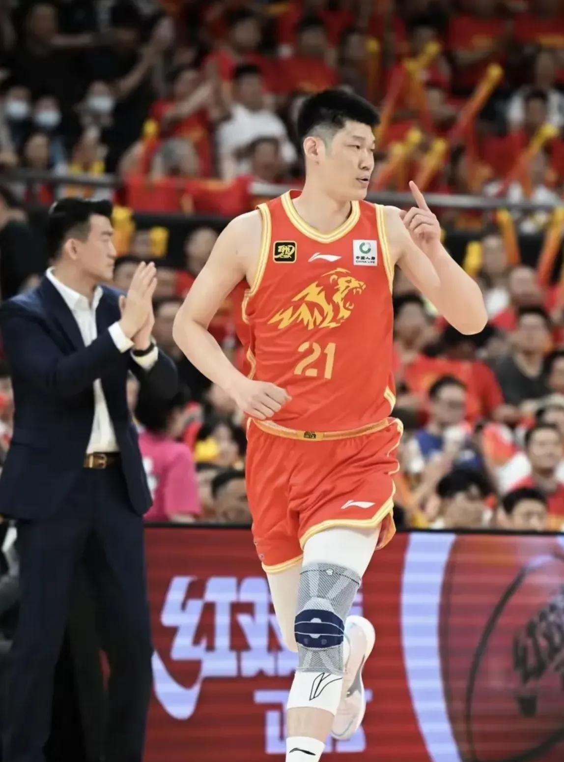 广州队力克吉林队，胡金秋扛起全队的简单介绍